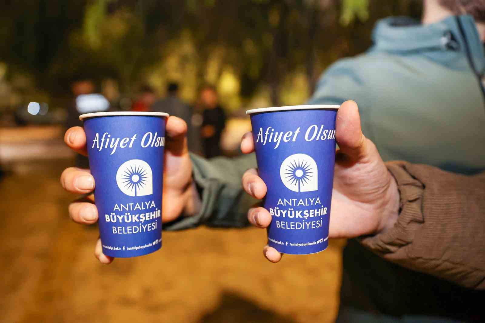 B&uuml;y&uuml;kşehir&rsquo;den sınav haftası boyunca sıcak &ccedil;orba ikramı
