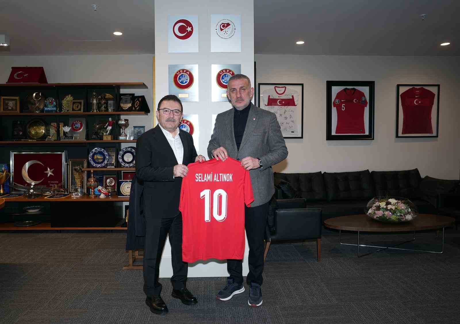 Milletvekili Altınok&rsquo;tan Hacıosmanoğlu&rsquo;na ziyaret
