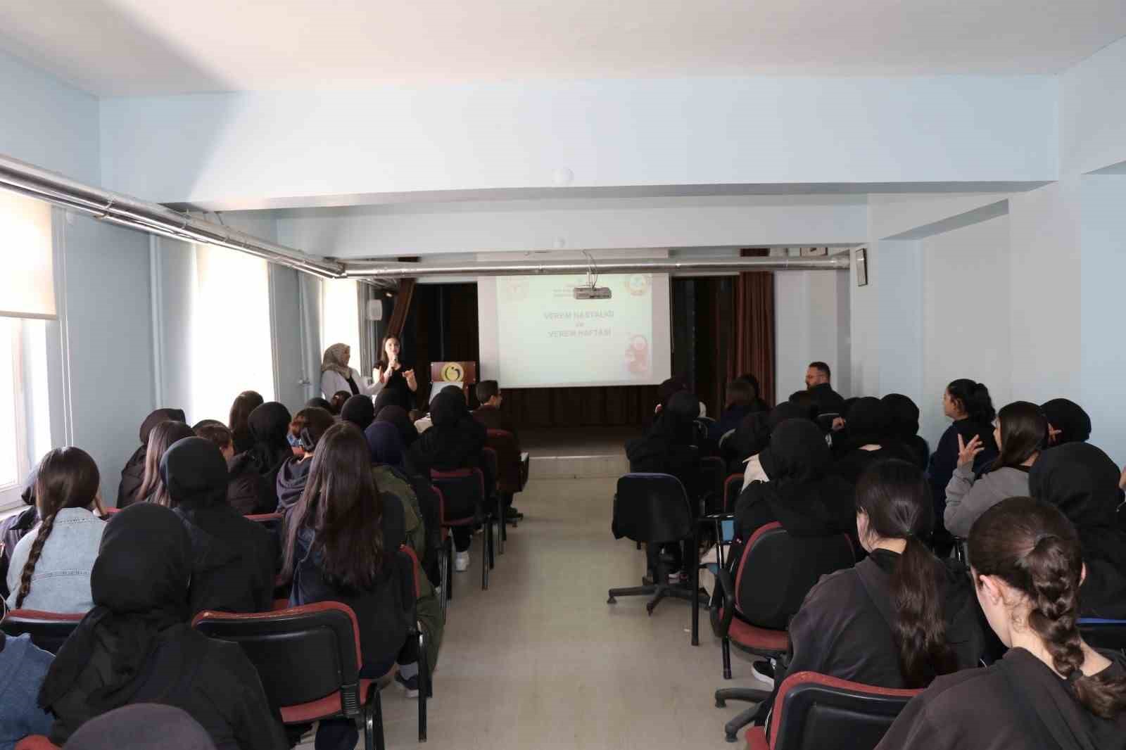 &Ouml;ğrencilere verem hastalığı anlatıldı
