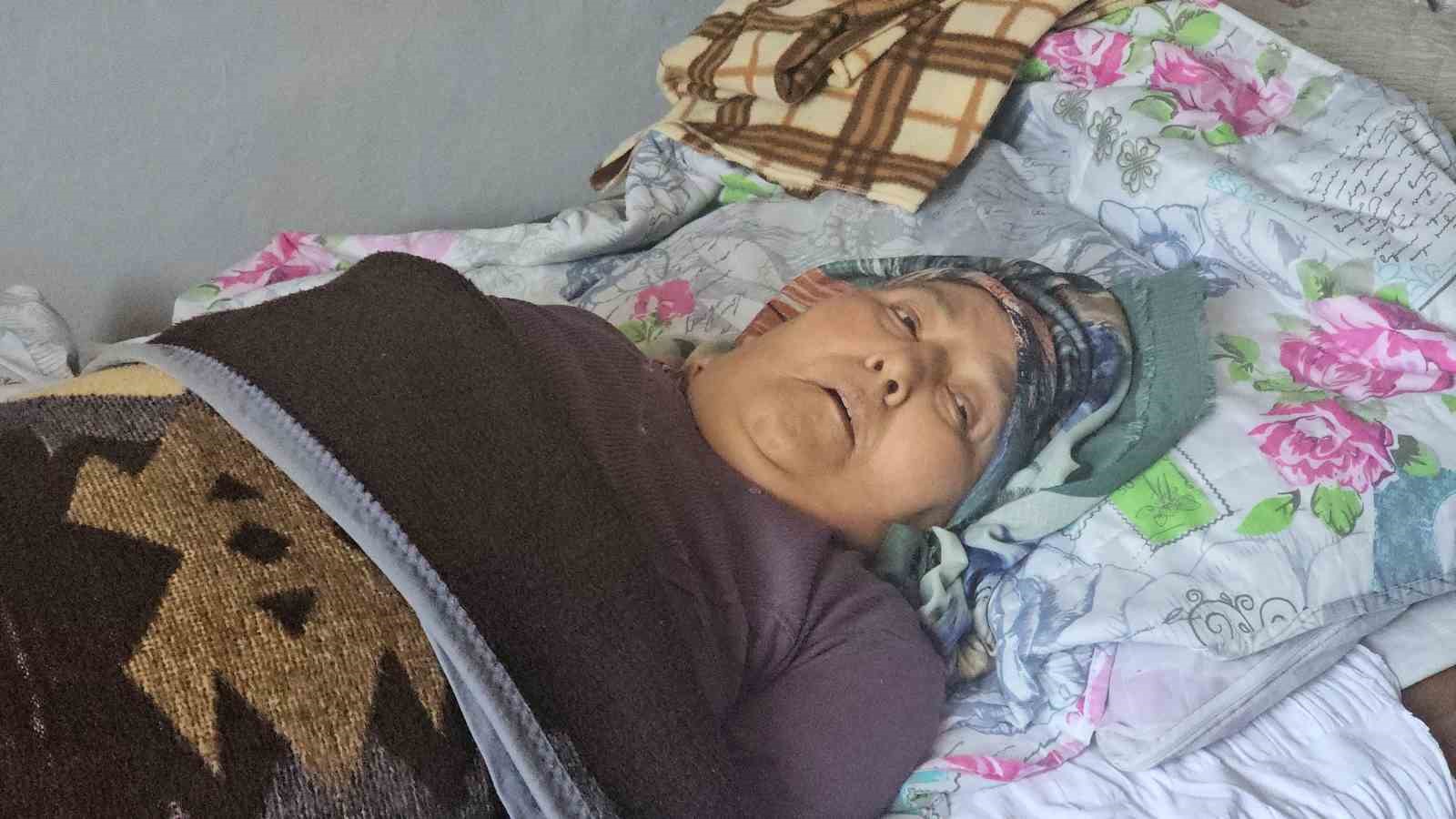 İHA’nın haberi ses getirdi: Yatağa bağımlı yaşlı kadın koruma altına alındı