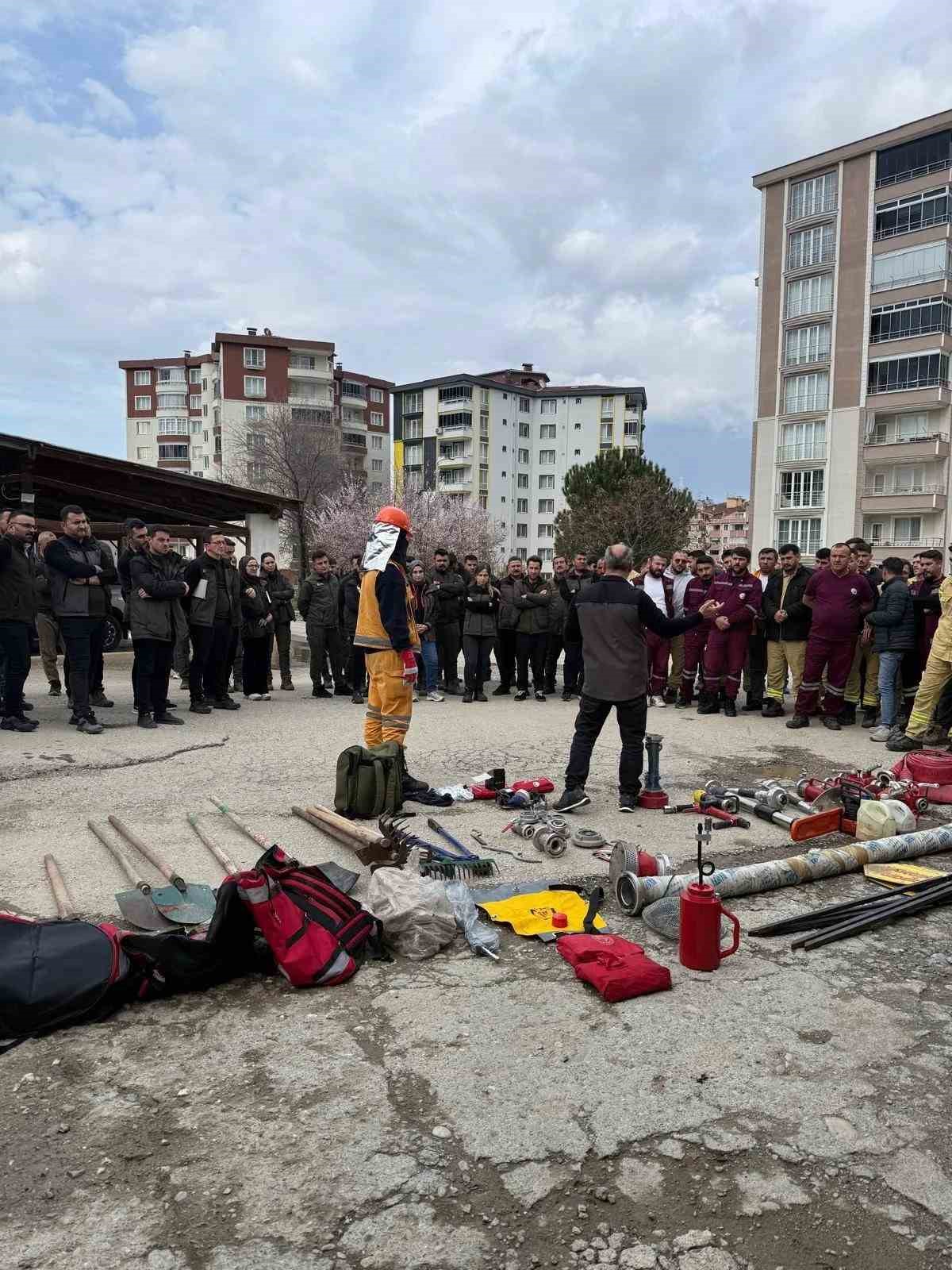 Sinop&rsquo;ta orman muhafızlarına kritik eğitim
