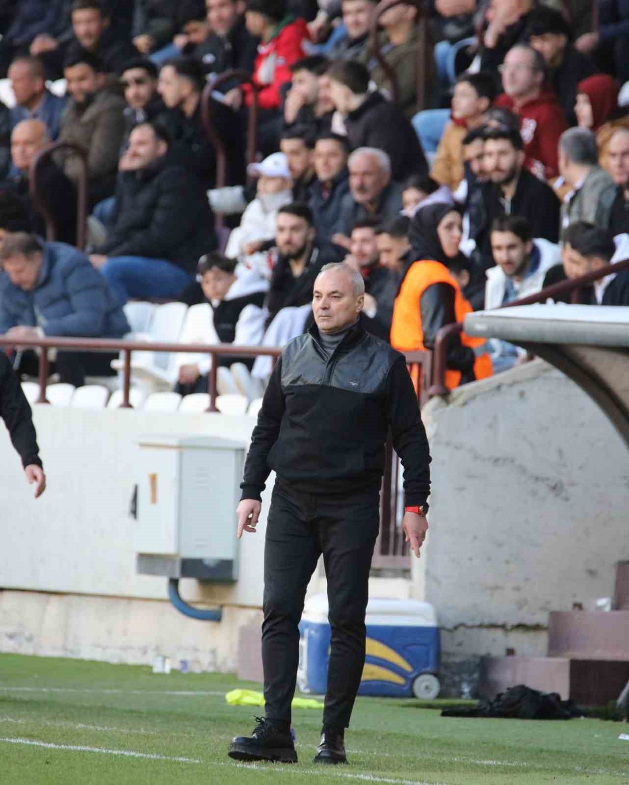 Elazığspor’da Erkan Sözeri etkisi