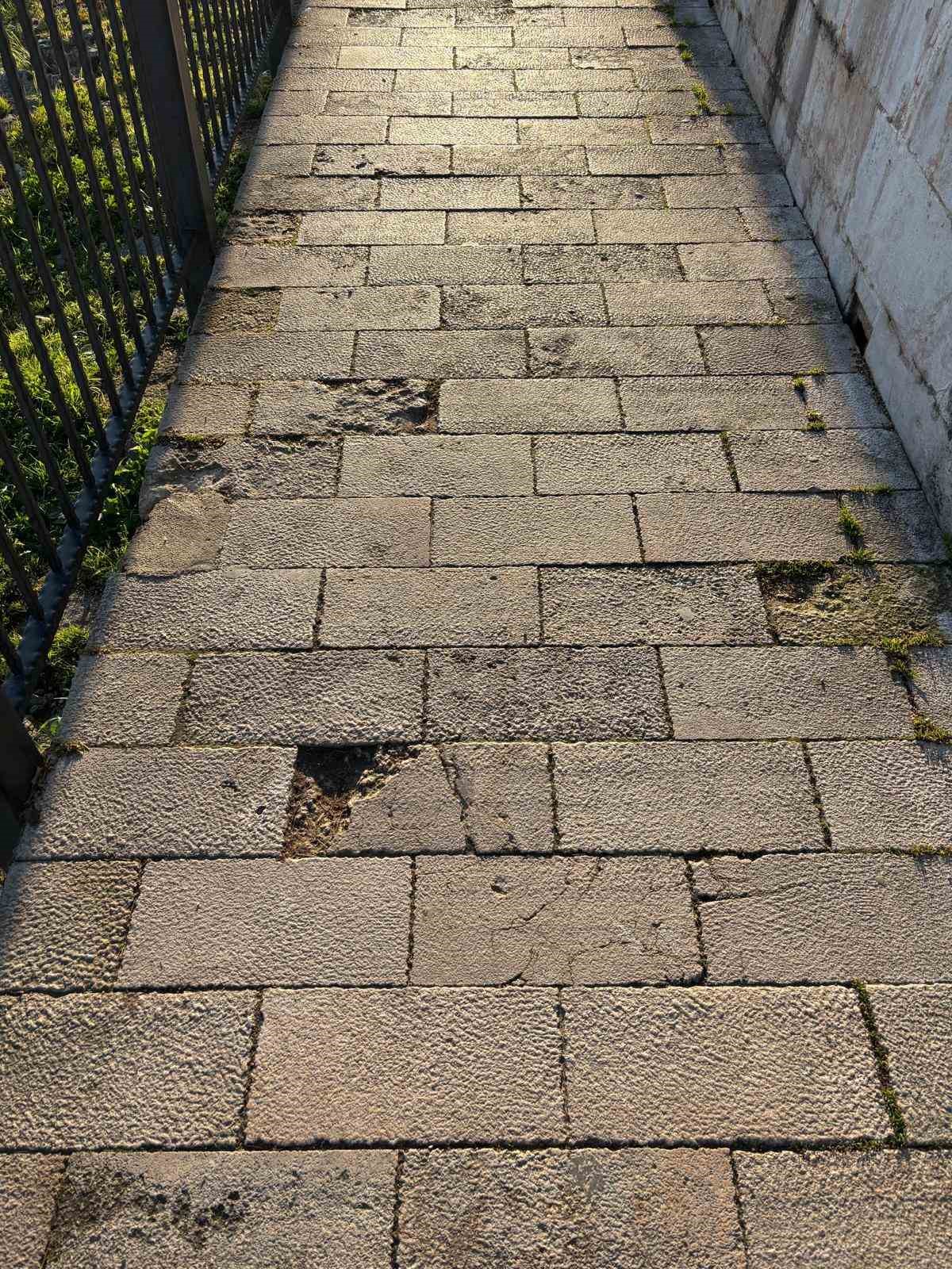 Tarihi Tophane Meydanı yenilendi