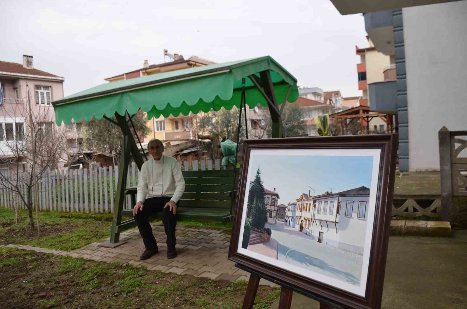 55 yıldır en yakın arkadaşı resim tuvali oldu