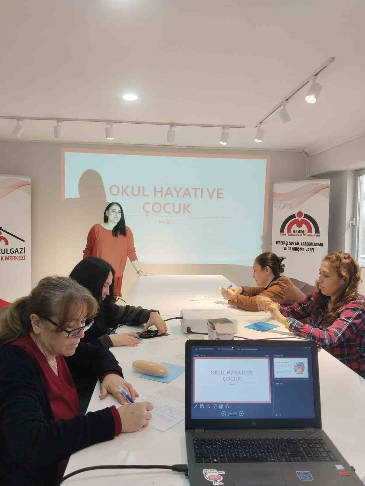 Ertuğrulgazi ADEM kursiyerlerine "Okul Hayatı ve Çocuk" eğitimi