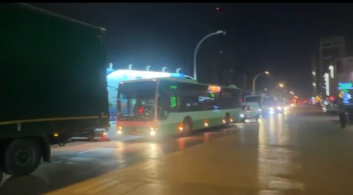 Zam konusundan anlaşma çıkmayınca Bursa’da otobüsçüler konvoyla eylem yaptı