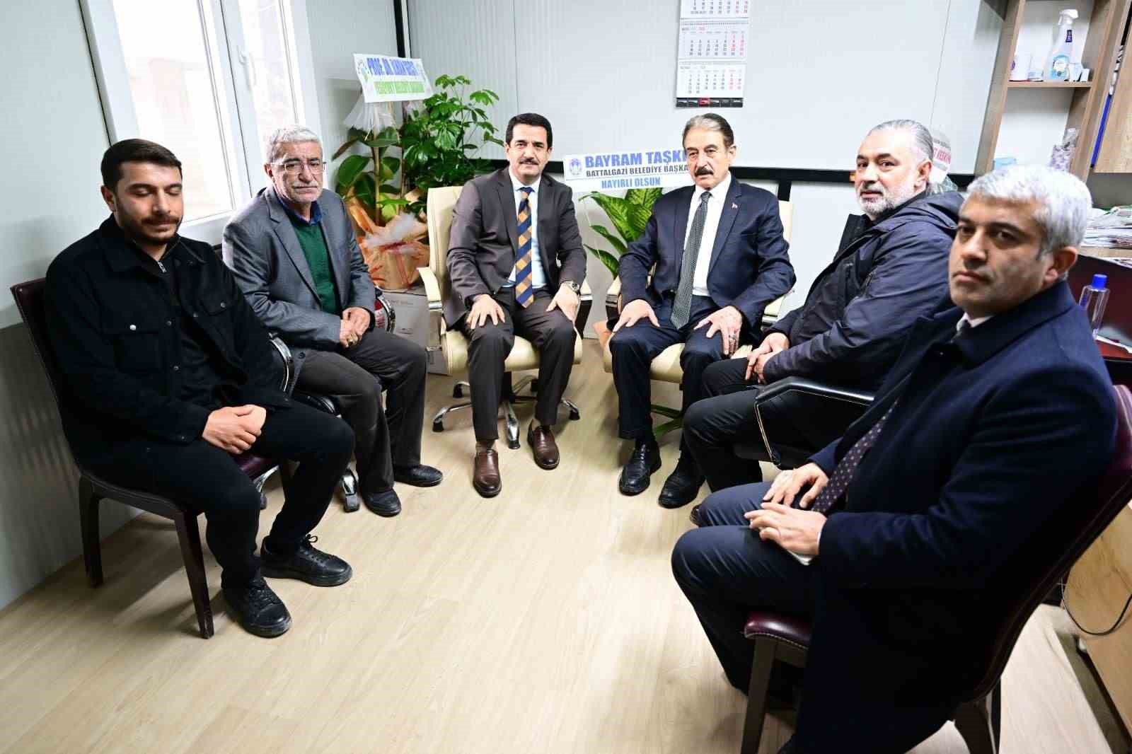 Battalgazi Belediye Başkanı Taşkın&rsquo;dan esnaf odalarına ziyaret
