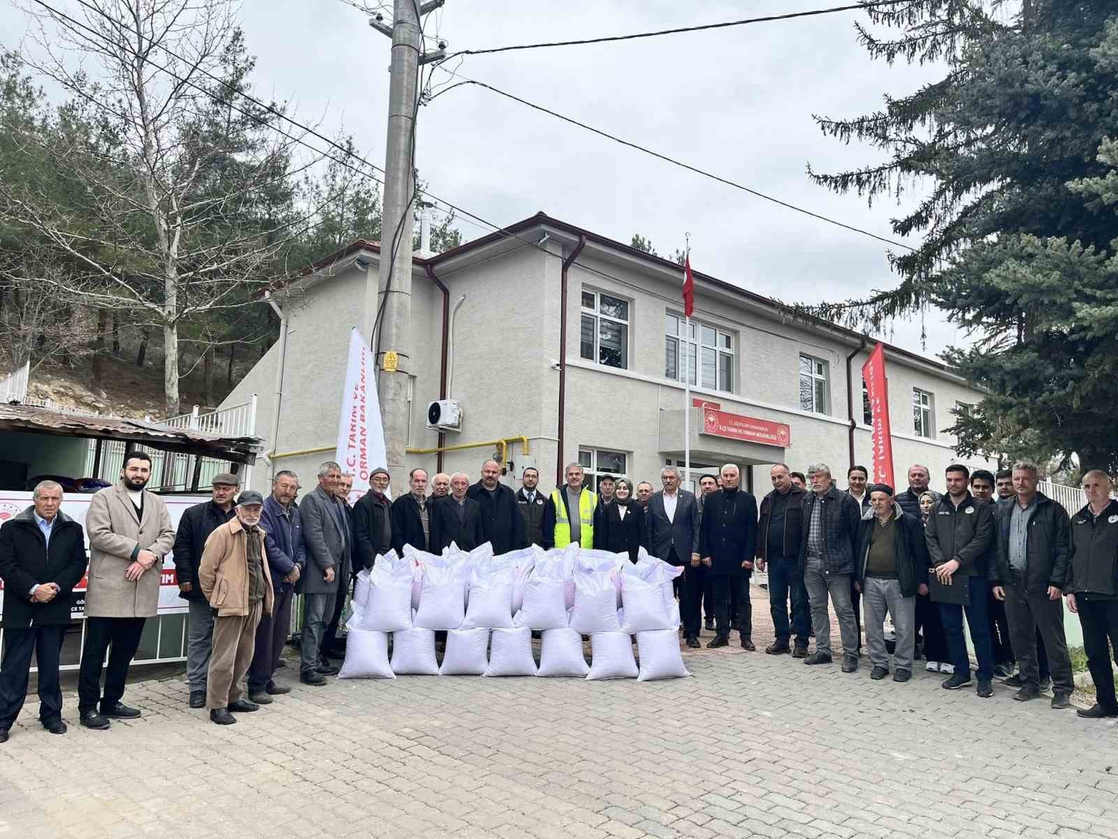 Bilecik’te 5 bin 150 kilogram nohut tohumu dağıtıldı