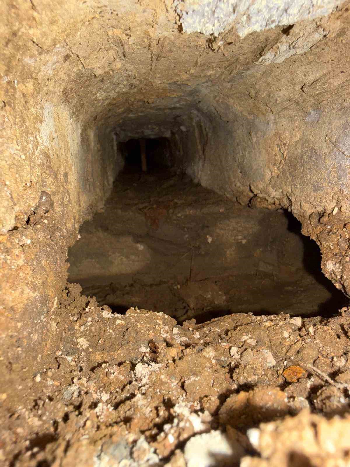 Asırlar sonra ortaya çıktı... Muradiye’de gizli kalan detay