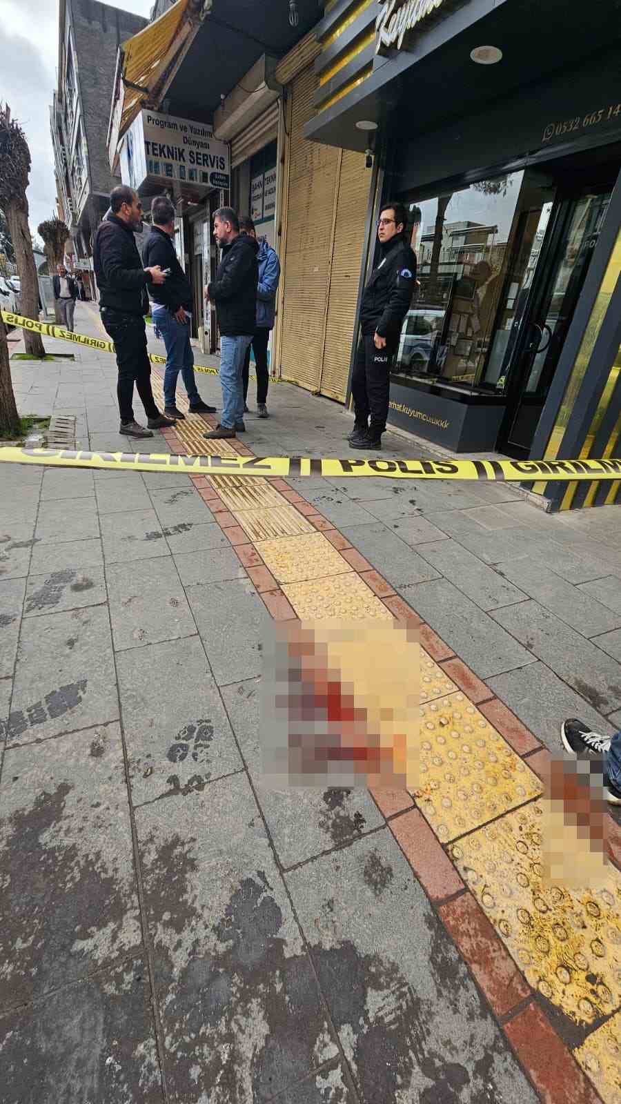 Diyarbakır’da kadın kılığında kuyumcuda soygun girişimi: 1 yaralı