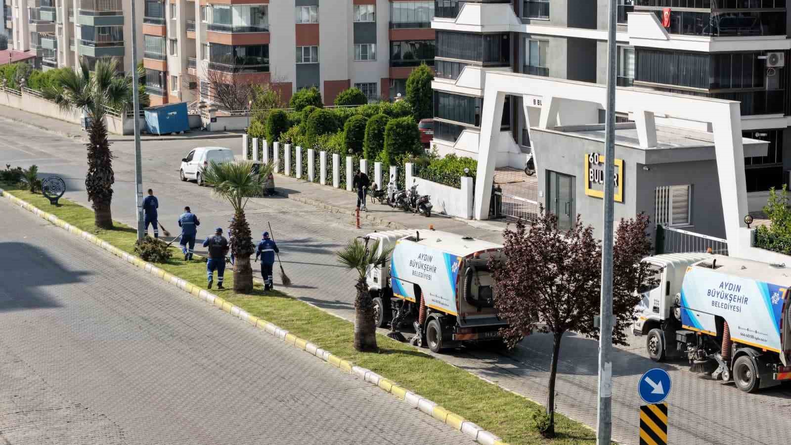 Aydın Büyükşehir Belediyesi’nin kent genelindeki çalışmaları sürüyor