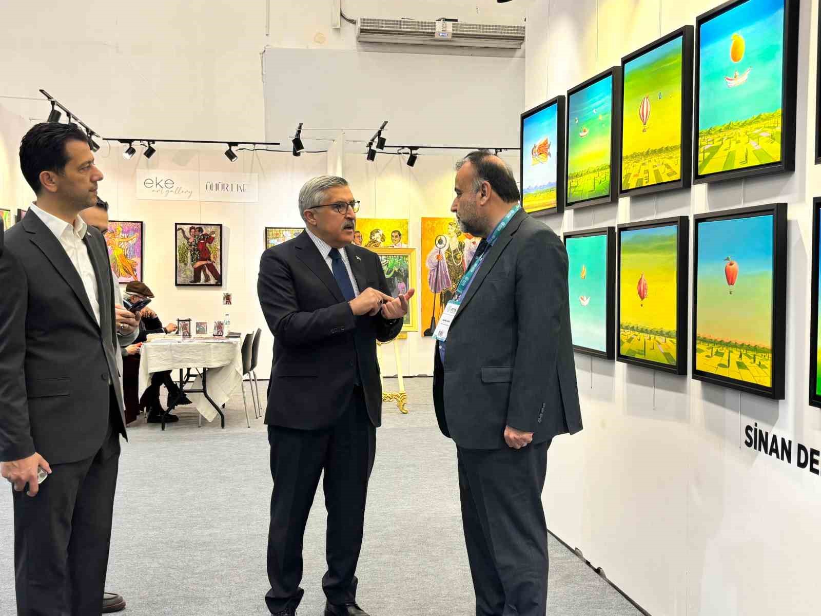 AK Parti Genel Başkan Yardımcısı Yayman: "Sanat&ccedil;ılarımızın sorunu bizim sorunumuzdur"
