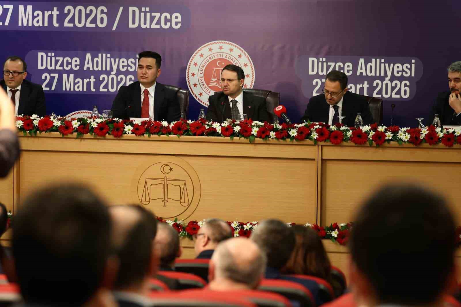 Adalet Bakanı G&uuml;rlek: "12. Yargı Paketimizle ilgili meslektaşlarla s&uuml;rekli istişare halindeyiz"
