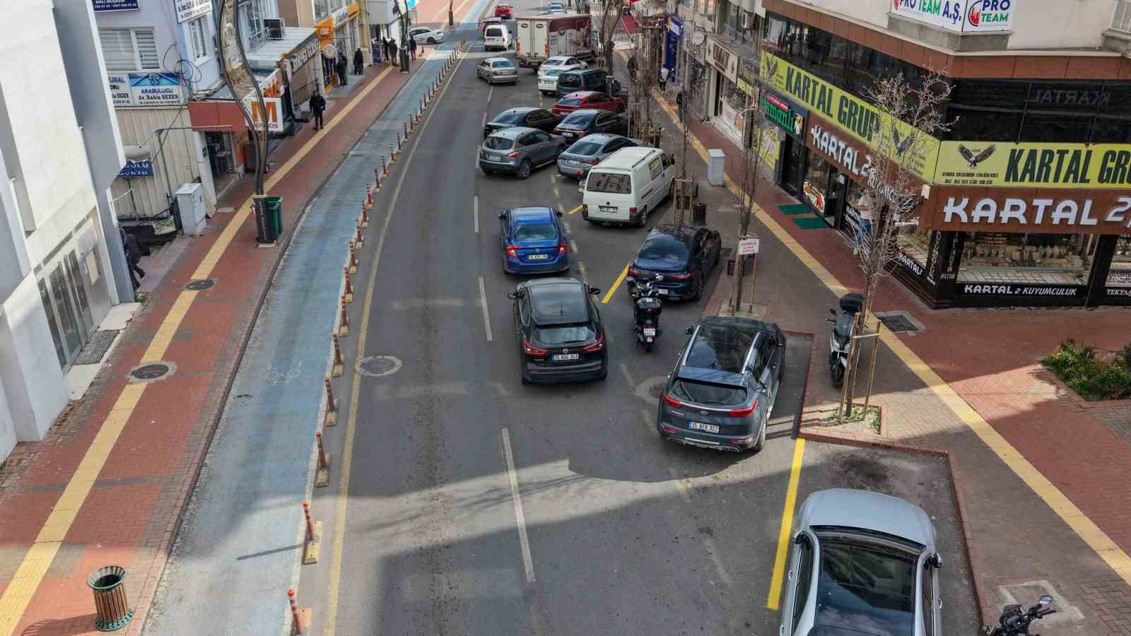 Aliağa’da ücretli otopark uygulaması başlıyor