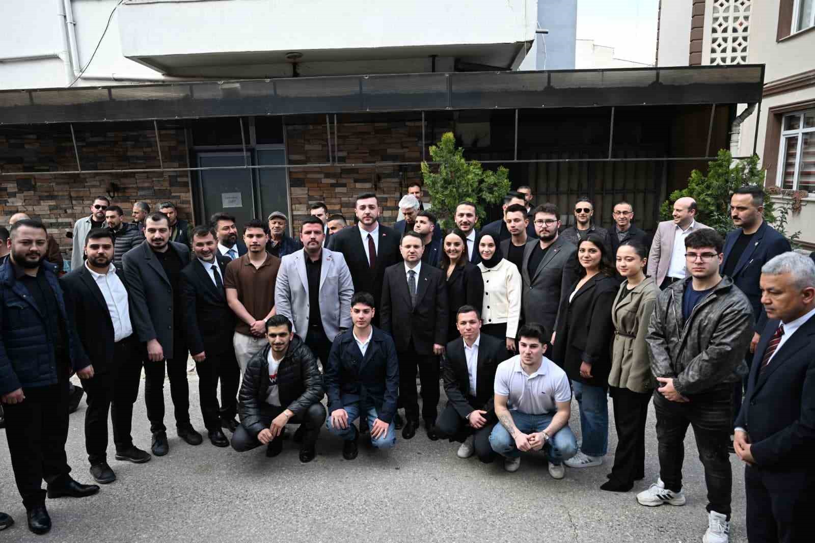 Bakan G&uuml;rlek: "Bu ateş &ccedil;emberinde &uuml;lkemiz huzurlu, g&uuml;venli"
