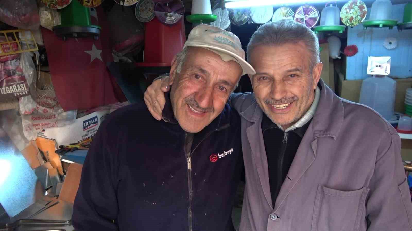 Ermeni asıllı usta 50 yıldır iğne, iplikle tamir yapıyor: "Türk milliyetçisiyim. Ülkemi seviyorum"