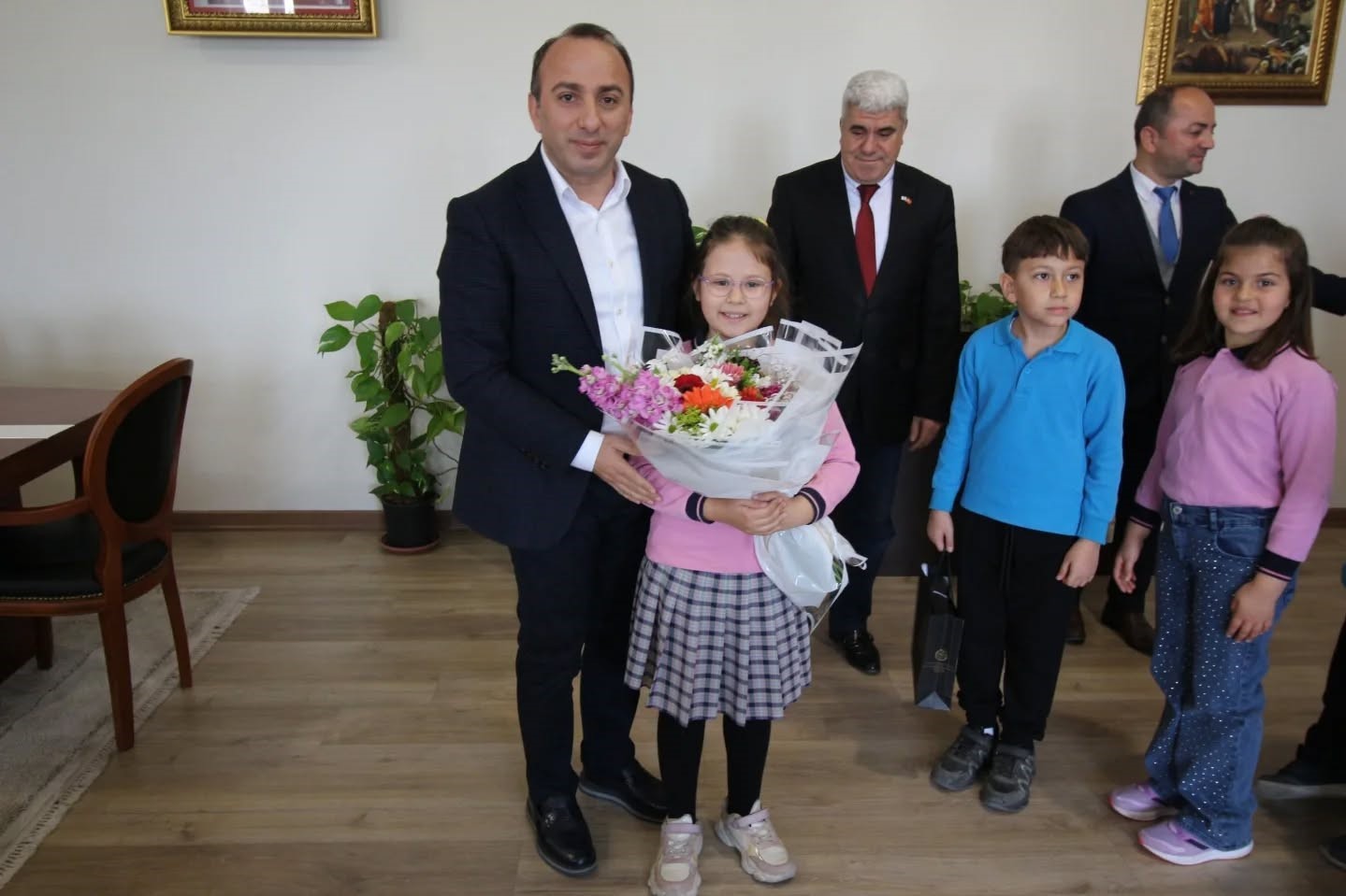 Minikler Kaymakamlıkta kamu yönetimini yerinde öğrendi