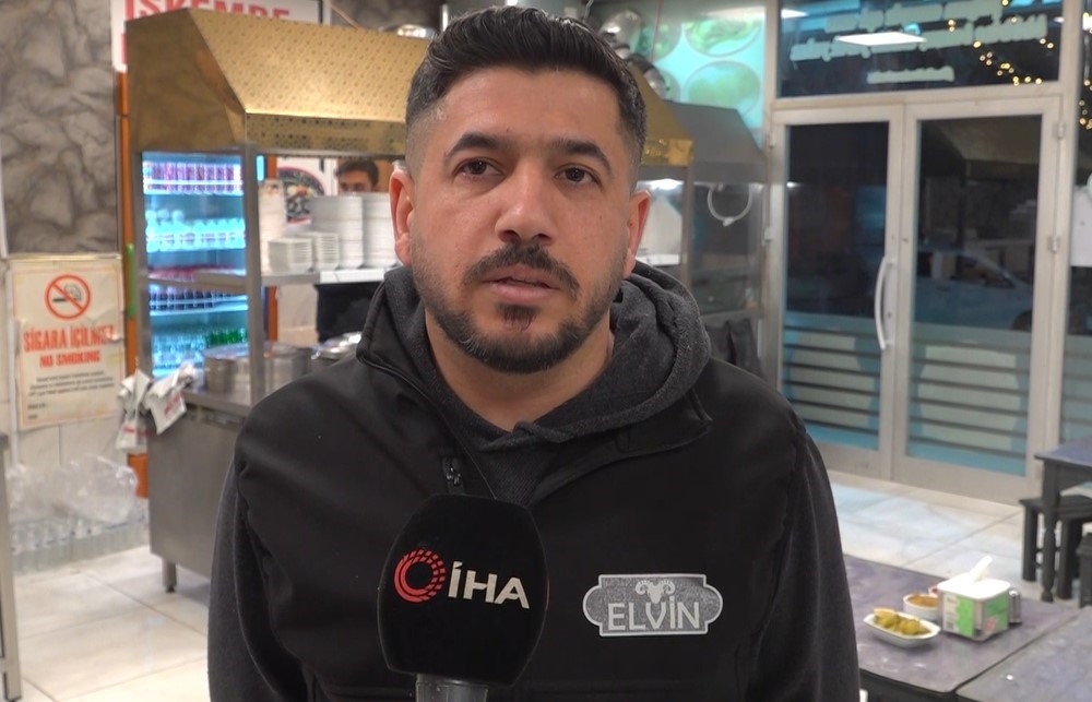 Lokantacı esnafından kadın m&uuml;şterisine hayat kurtaran manevra
