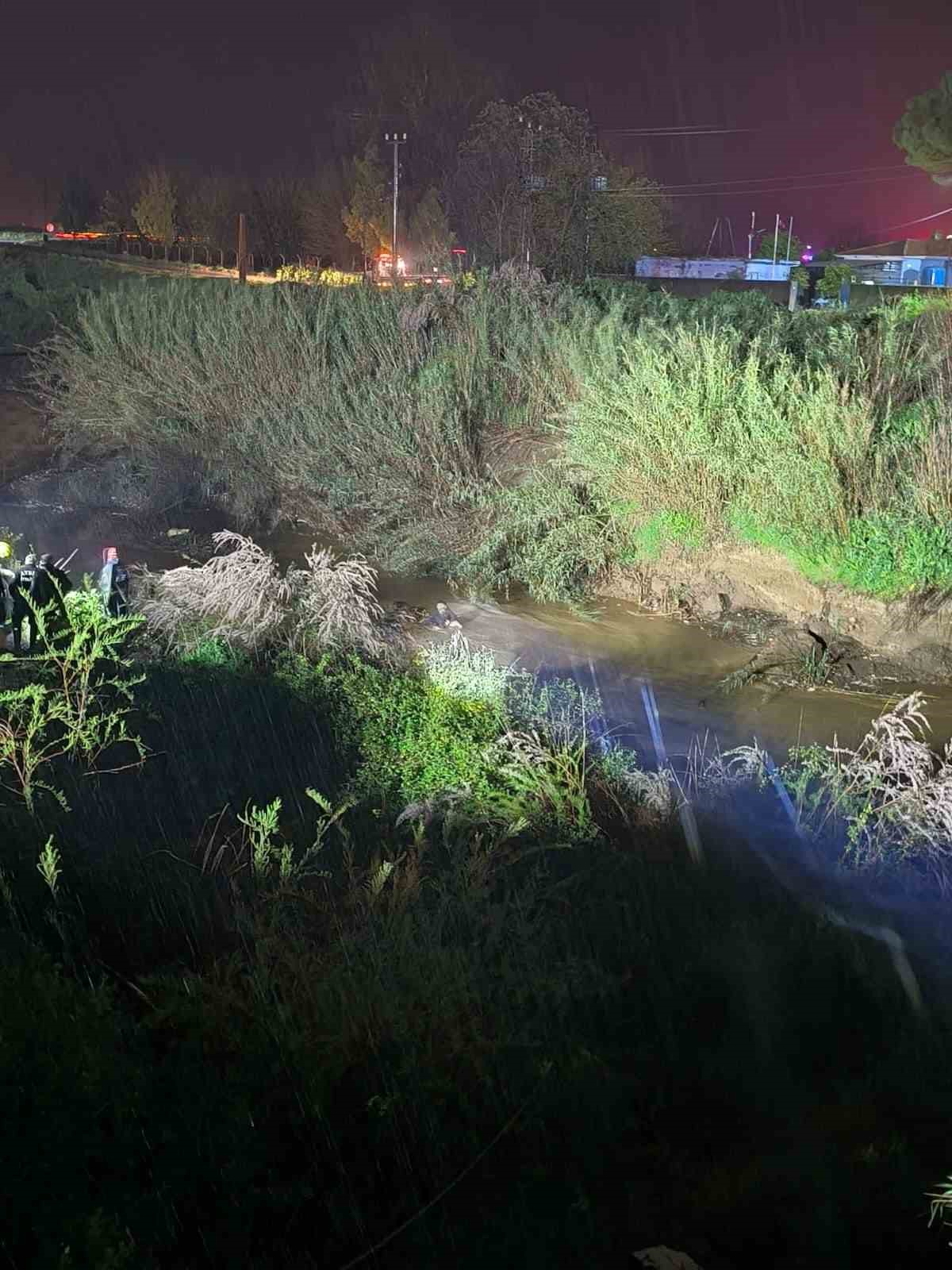 Azgın dereye kapıldı 4 saatlik mücadeleyle hayata tutundu