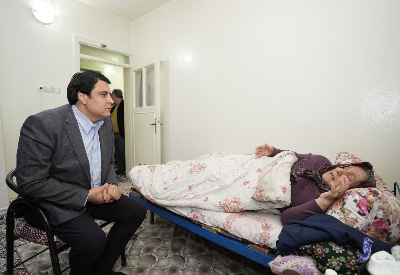 Yılmaz&rsquo;dan Ey&uuml;psultan&rsquo;da g&ouml;n&uuml;llere dokunan buluşma
