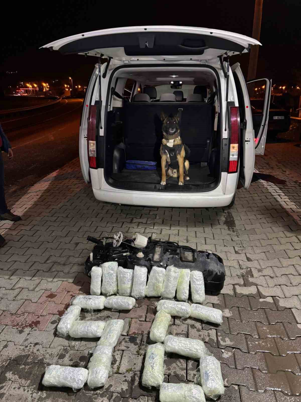 Siirt&rsquo;te 9 kilo 700 gram esrar ele ge&ccedil;irildi
