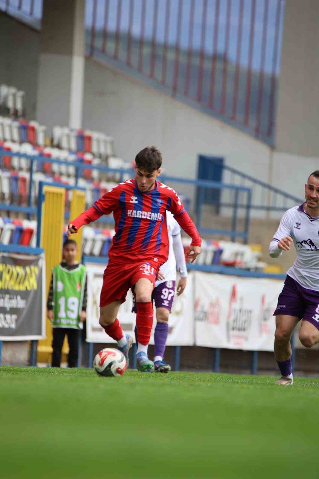 TFF 3. Lig: Karab&uuml;k İdman Yurdu: 3 - Artvin Hopaspor: 1
