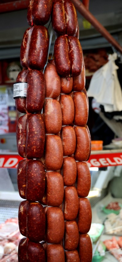 Uzmanından vatandaşa &rsquo;ucuz sucuk&rsquo; uyarısı