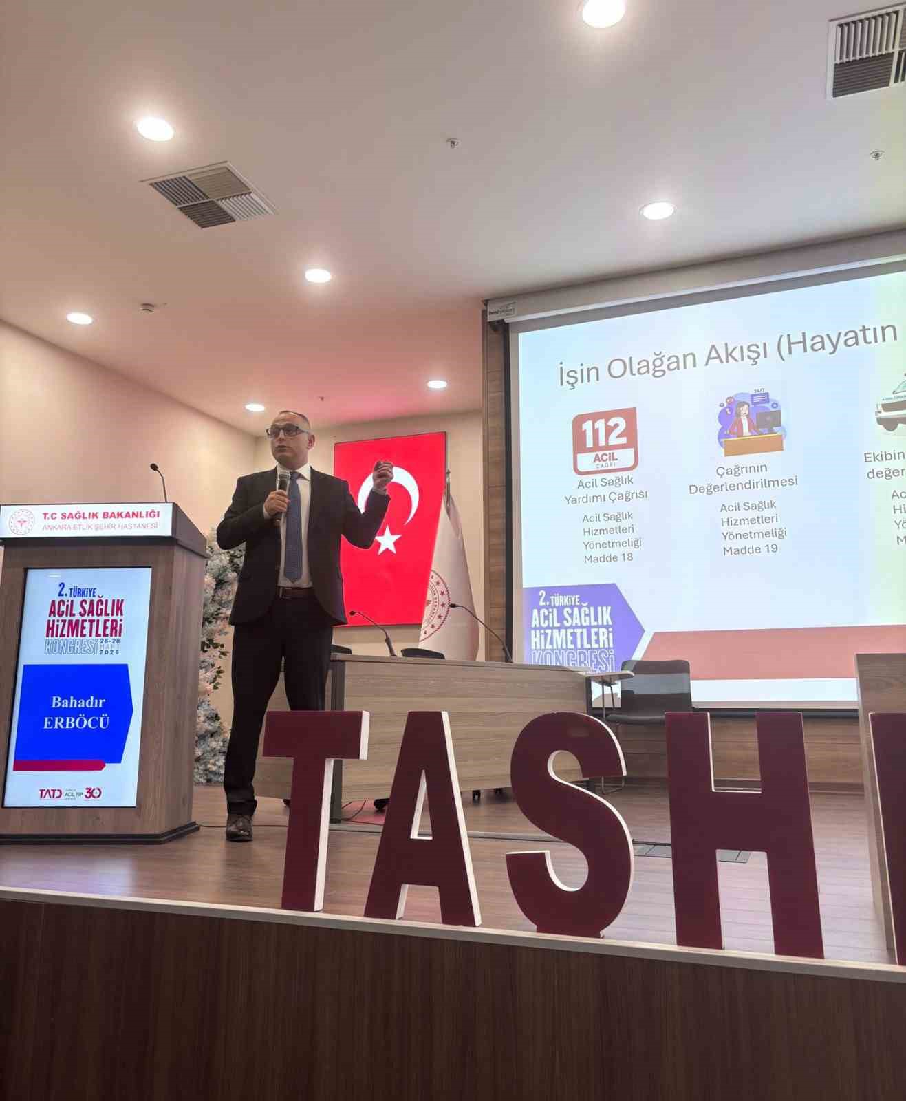 Eskişehirli acil sağlık ekibi T&uuml;rkiye kongresine damga vurdu
