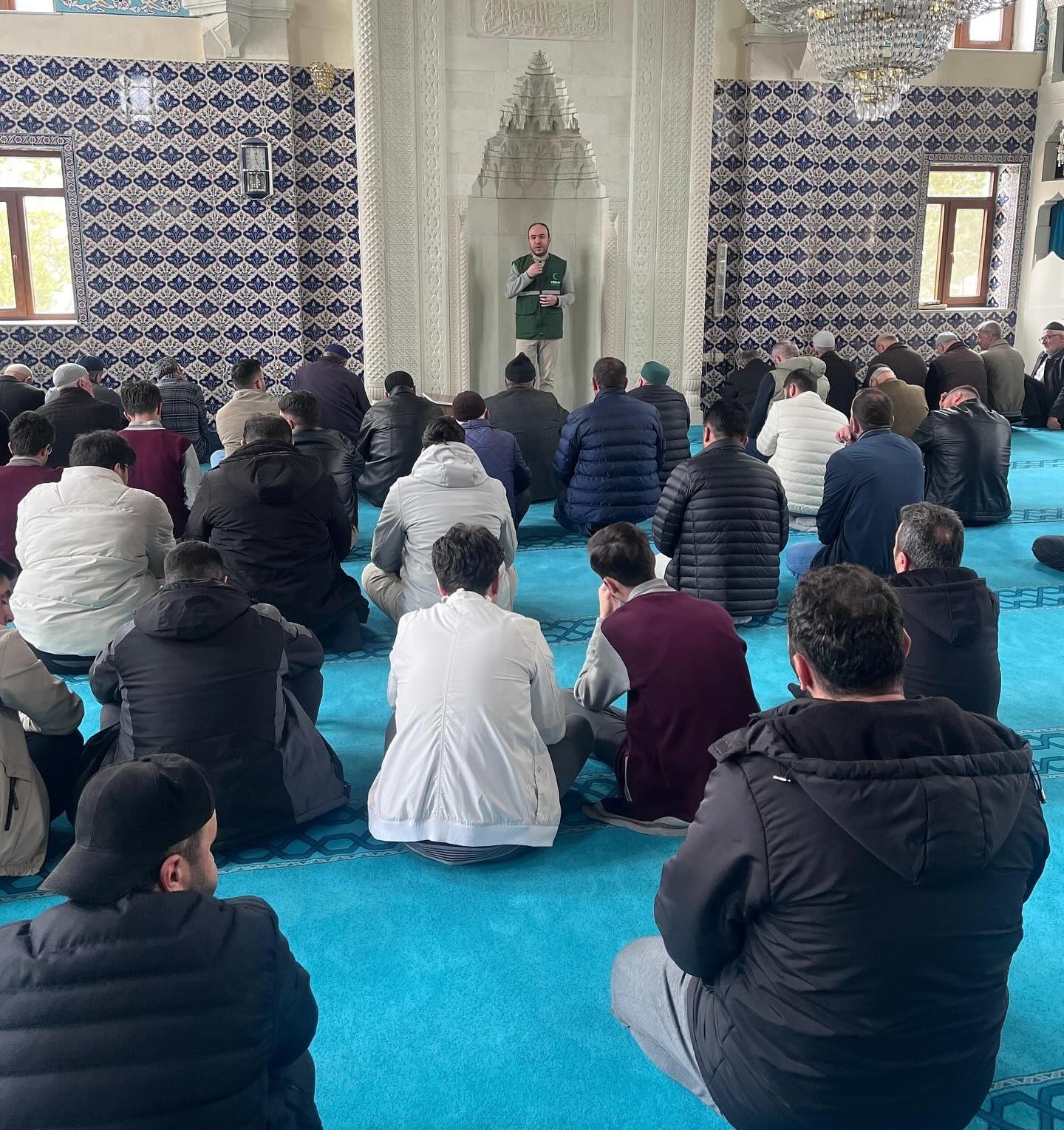 Bayburt&rsquo;ta cami cemaati bağımlılıkla m&uuml;cadele konusunda bilgilendirildi
