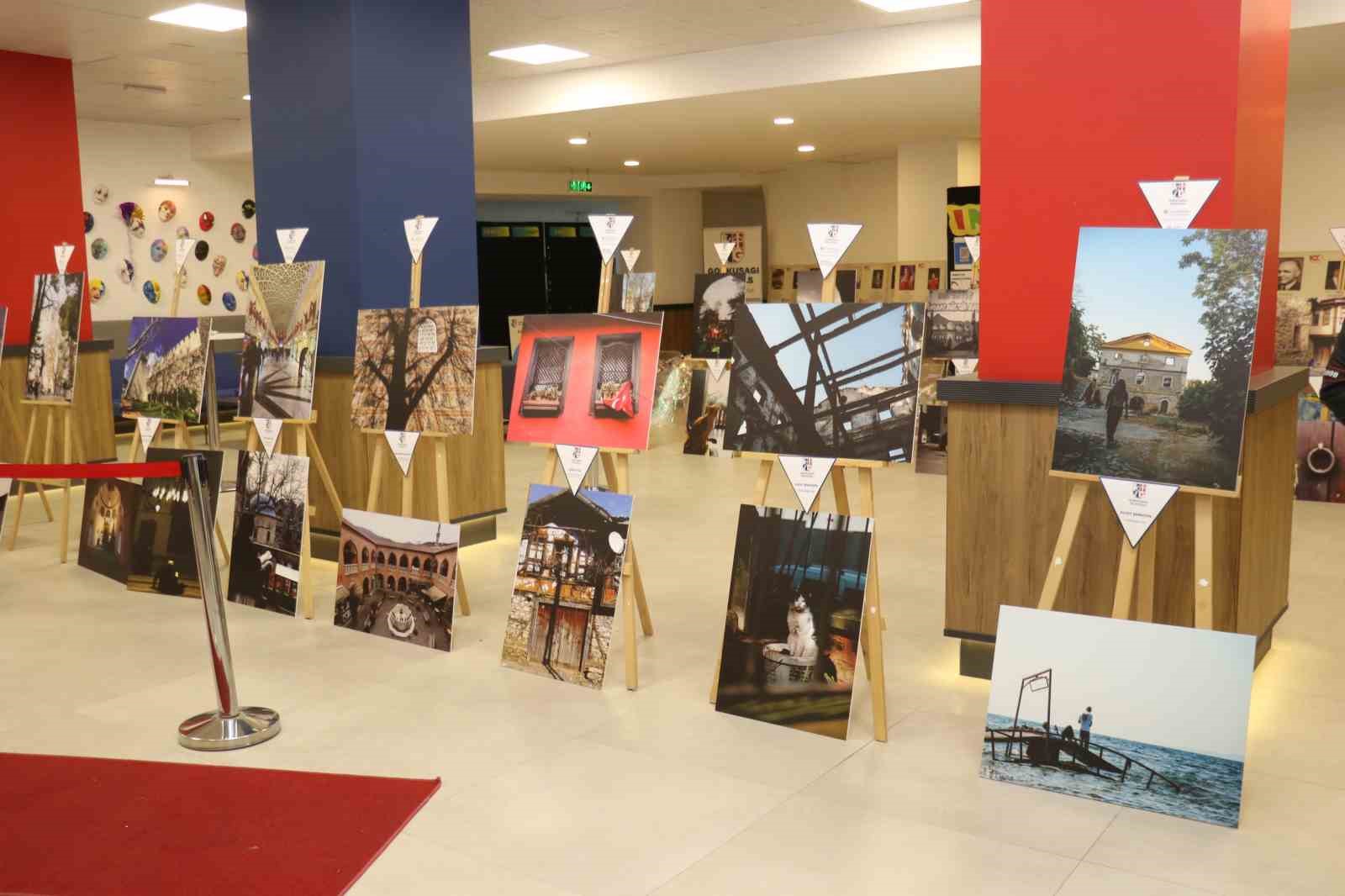 Bursa&rsquo;nın 700 Yıllık Hafızası Fotoğraf Yarışması&rsquo;nda &ouml;d&uuml;ller sahiplerini buldu
