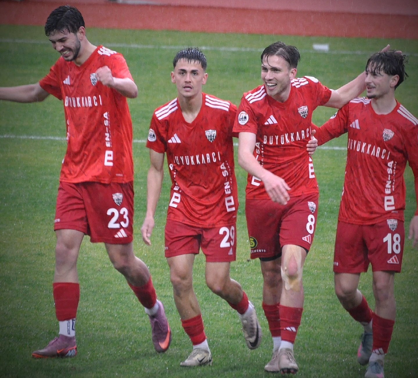 Somaspor evinde 2 golle güldü