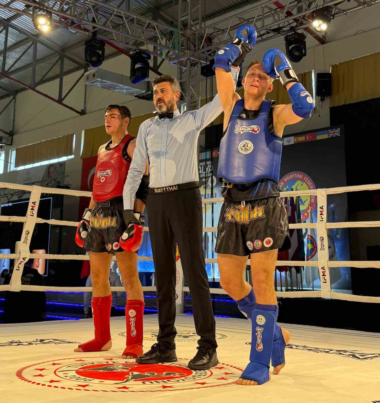 Manisalı Muaythai sporcularından Avrupa Kupası&rsquo;nda b&uuml;y&uuml;k başarı

