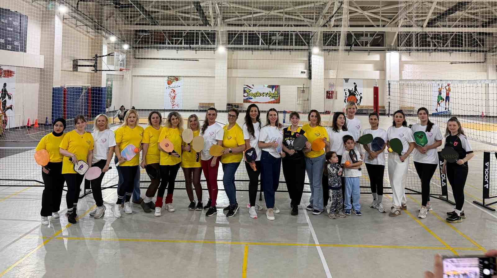 Endometriozis hastalığına sporla dikkat &ccedil;ekildi
