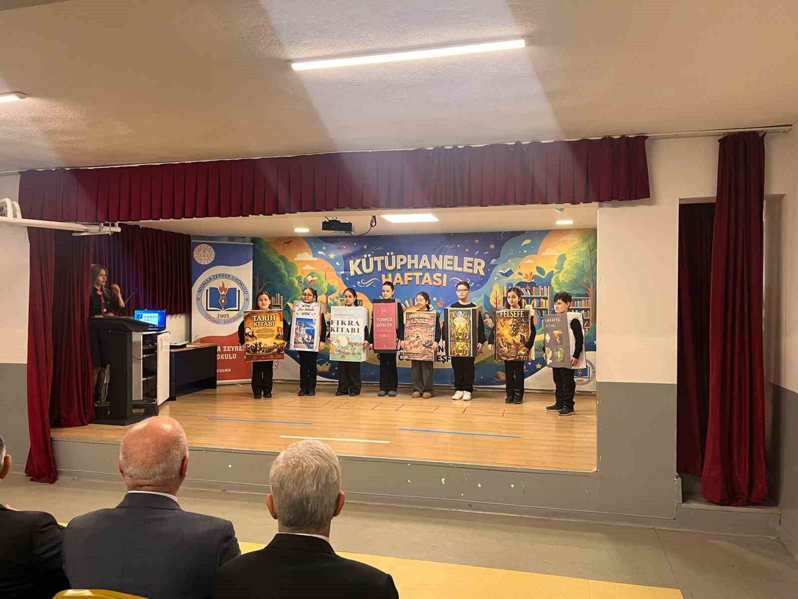 Tepebaşı’nda minik ellerden dev sergi: "Kitaplarla Büyüyen Gelecek"