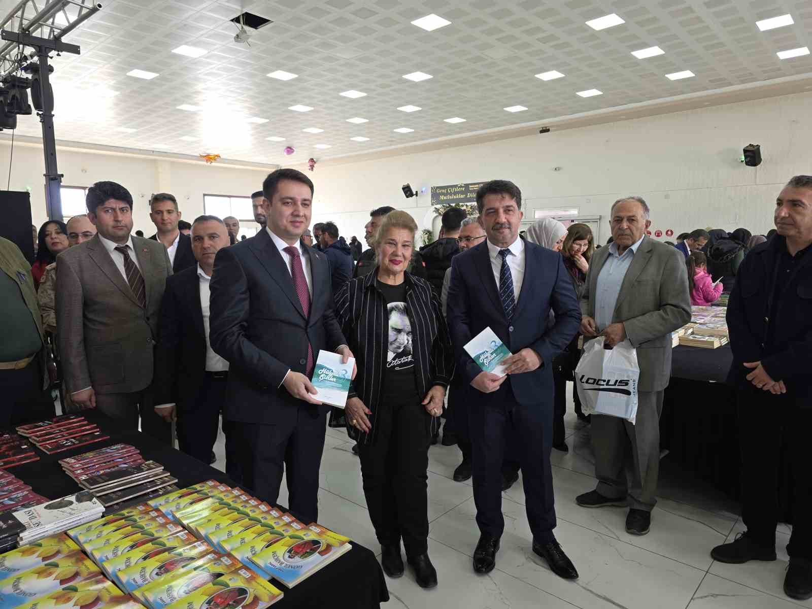 Hassa’da kitap şenliği