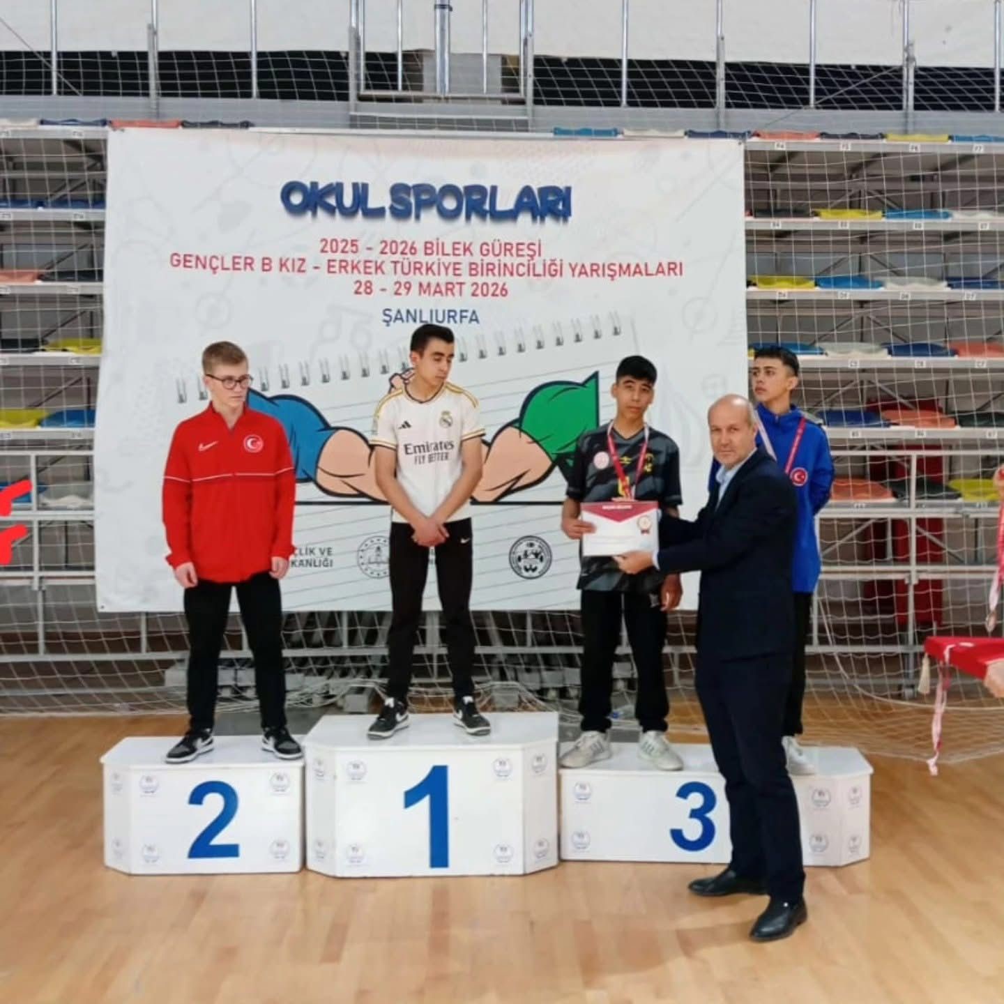 Bozdoğanlı &ouml;ğrenciler başarılarıyla gururlandırdı
