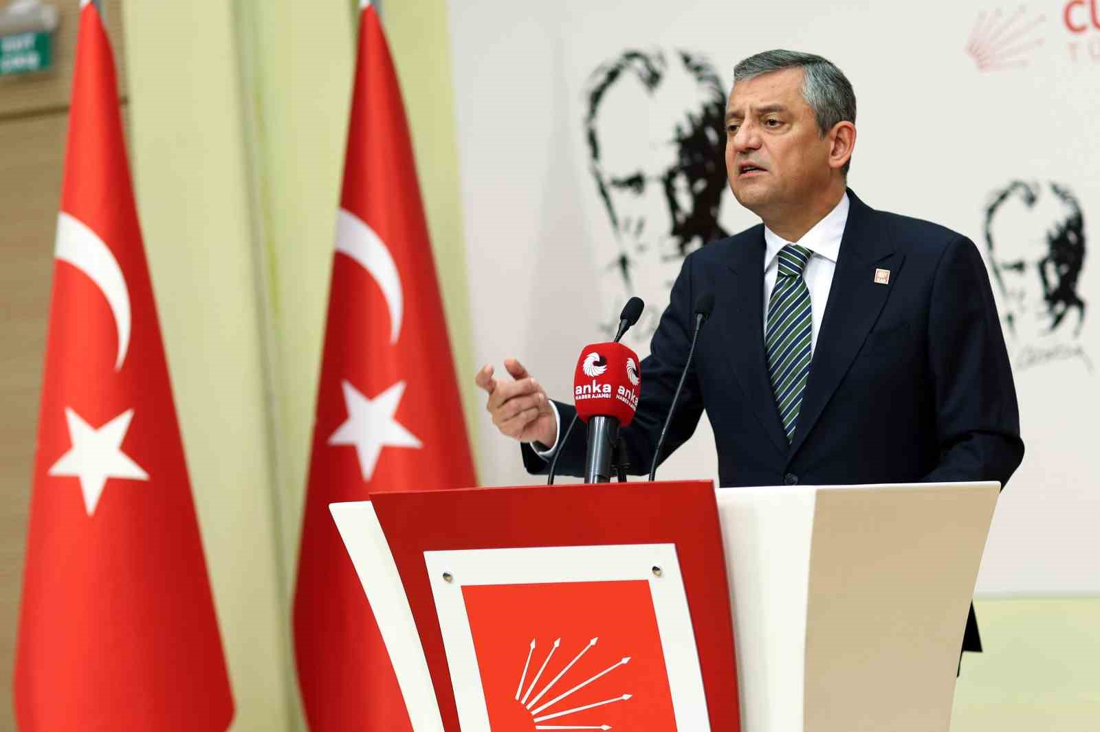 CHP Genel Başkanı &Ouml;zel: "&Ouml;n&uuml;m&uuml;zdeki g&uuml;nlerde Meclis Başkanı ile bir g&ouml;r&uuml;şme talep edeceğim"
