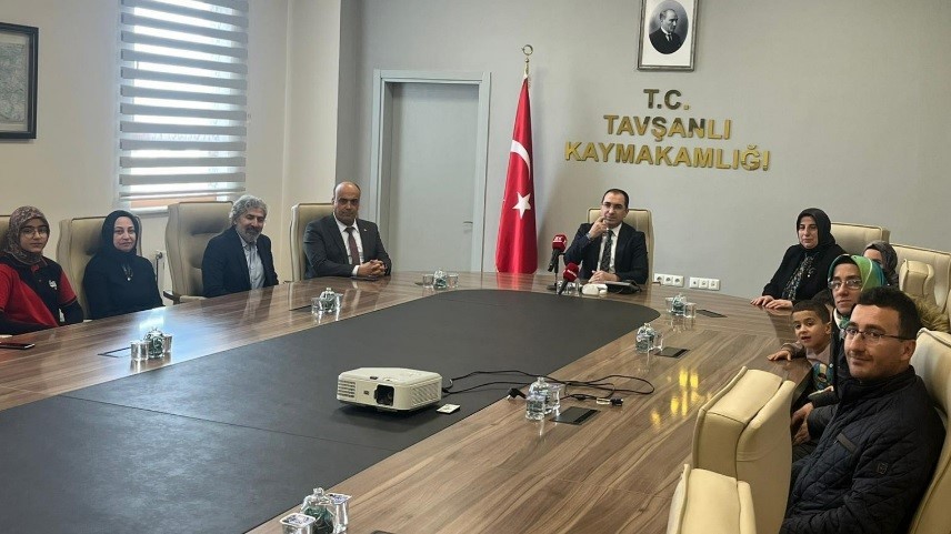 Tavşanlı&rsquo;da en &ccedil;ok kitap okuyanlar &ouml;d&uuml;llendirildi
