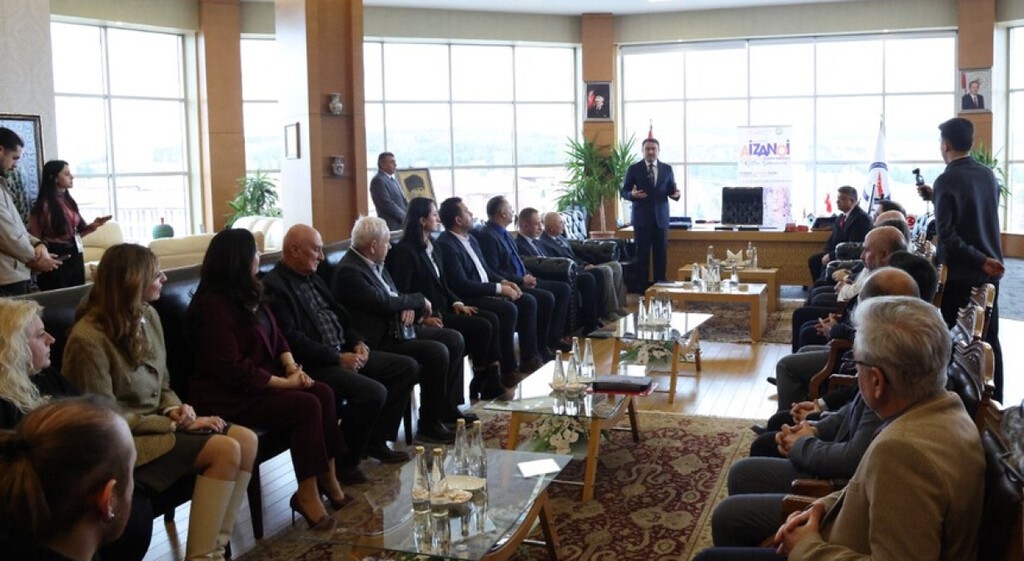 K&uuml;tahya&rsquo;da Seramik ve &Ccedil;ini Tasarım Yarışması ve Festivali
