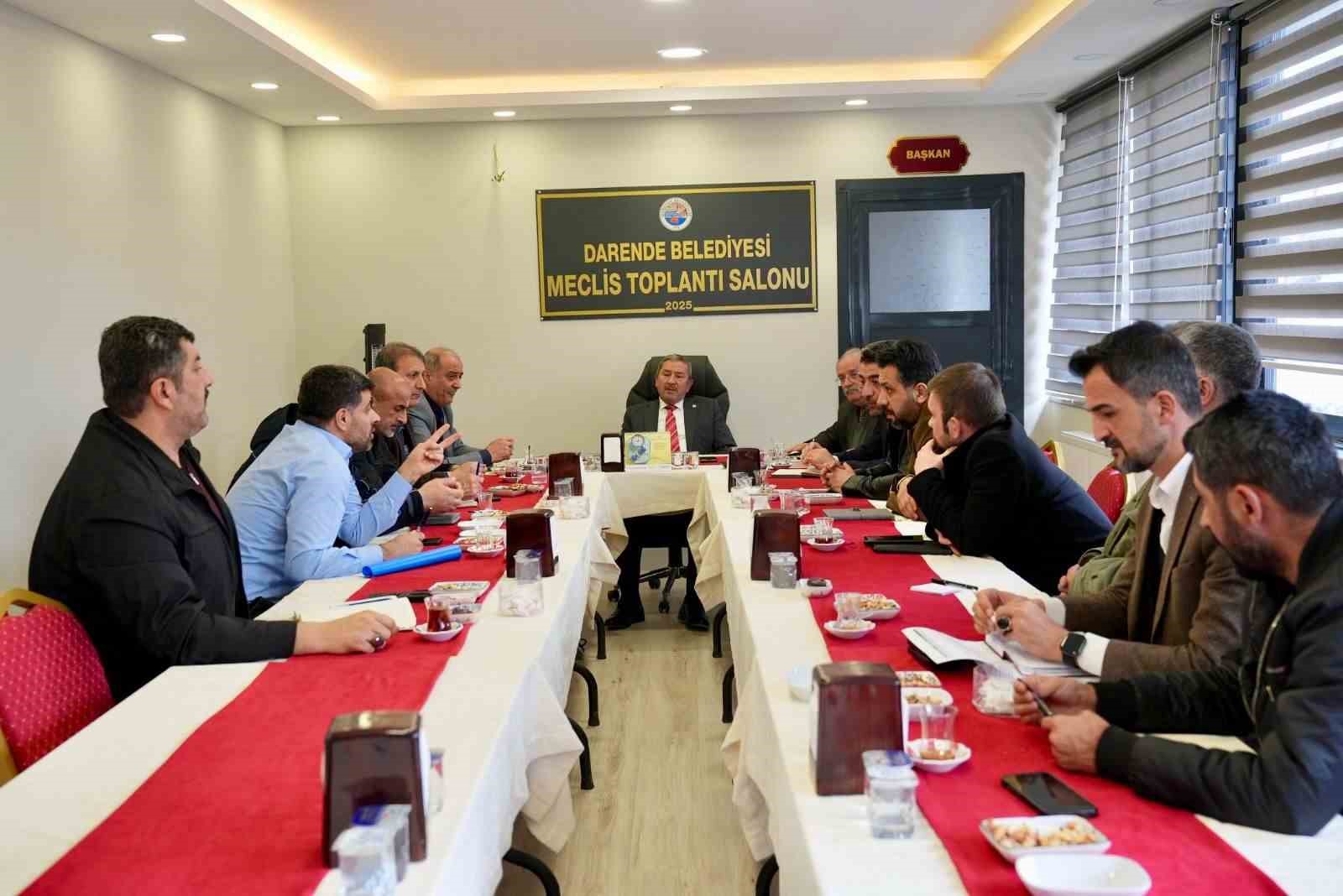 Darende&rsquo;de yol seferberliği başlatıldı
