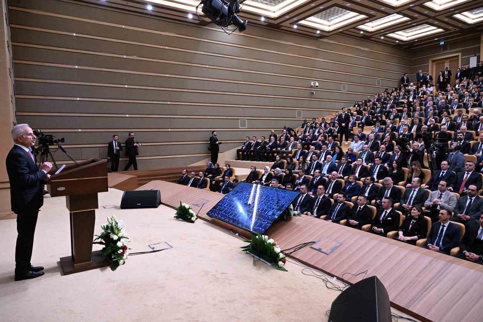 Bakan Uraloğlu: "5G hizmetlerini 2 yıl i&ccedil;erisinde &uuml;lkemizin her bir noktasında vatandaşlarımızın hizmetine sunacağız"
