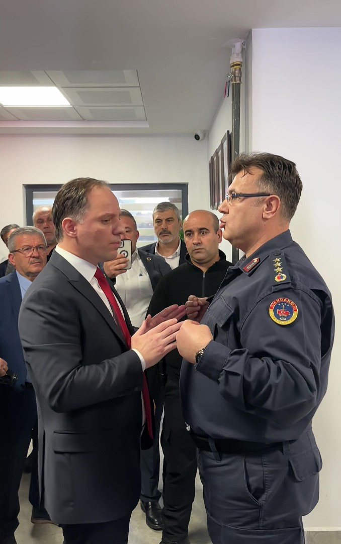 Zonguldak İl Genel Meclisi başkanlık se&ccedil;iminde &rsquo;ge&ccedil;ersiz oy&rsquo; gerginliği
