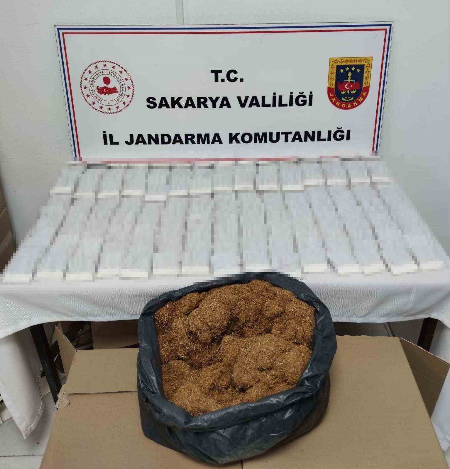 Sakarya&rsquo;da jandarma ka&ccedil;ak&ccedil;ılığa ge&ccedil;it vermiyor: 3 il&ccedil;ede 4 g&ouml;zaltı
