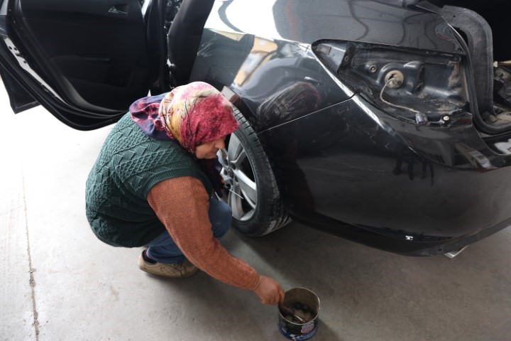 Aydın sanayisinin kadın ustası: On parmağında on marifet