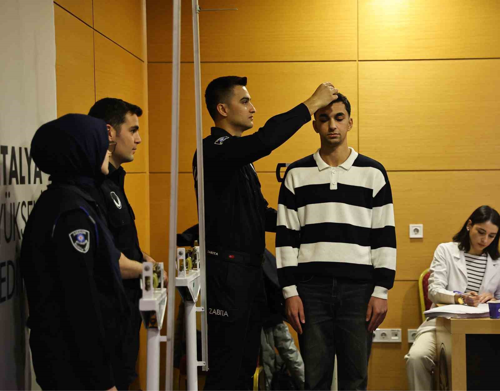 B&uuml;y&uuml;kşehir Belediyesine 90 zabıta memuru alımı başvurular s&uuml;r&uuml;yor
