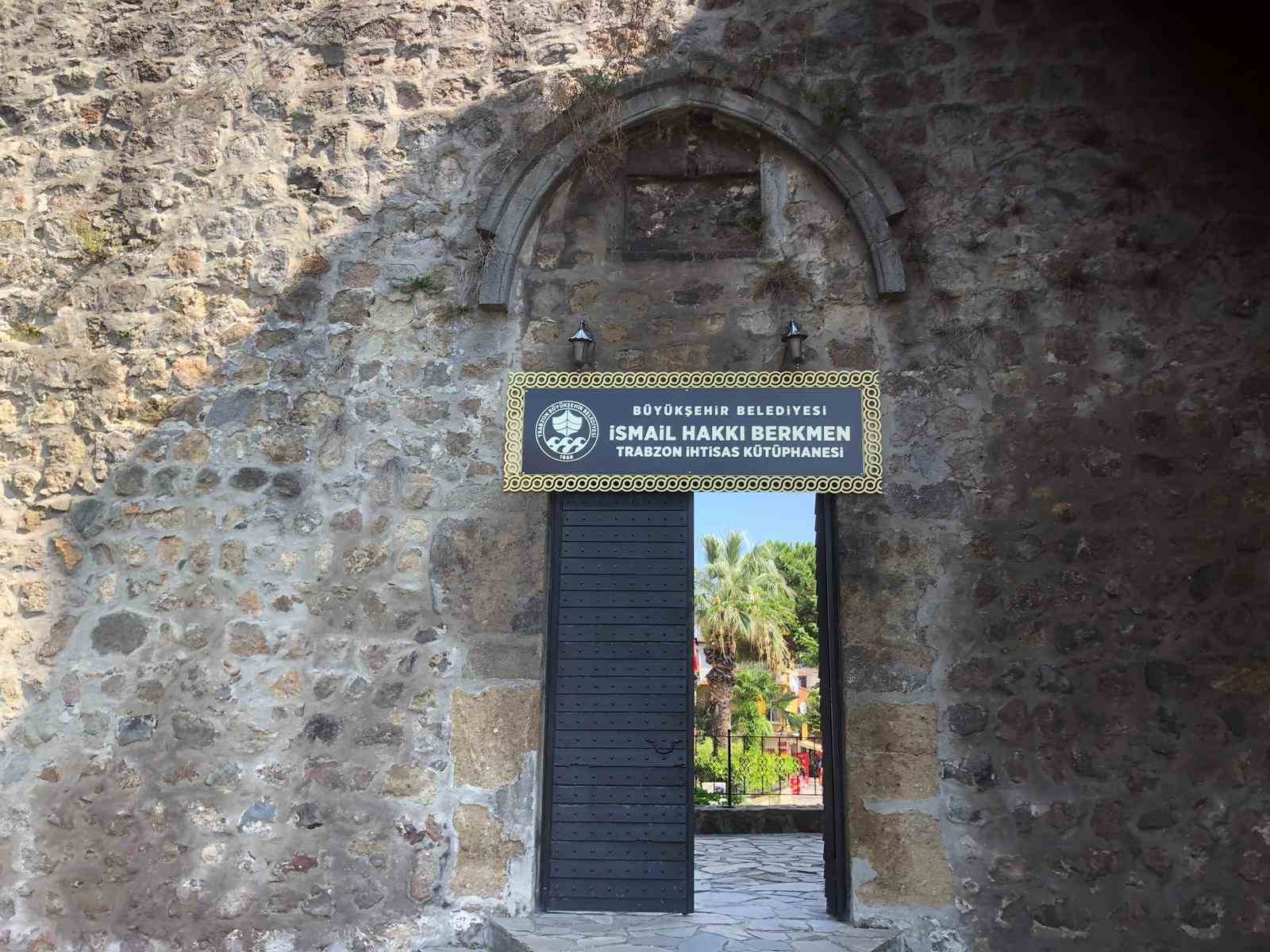 Trabzon&rsquo;da k&uuml;t&uuml;phaneler on binlerce kişiyi ağırlıyor
