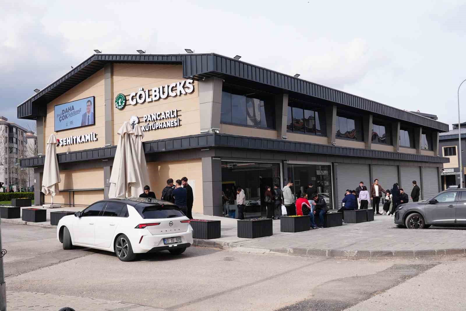 Pancarlı Gen&ccedil;lik K&uuml;t&uuml;phanesi gen&ccedil;lerin yeni adresi oldu
