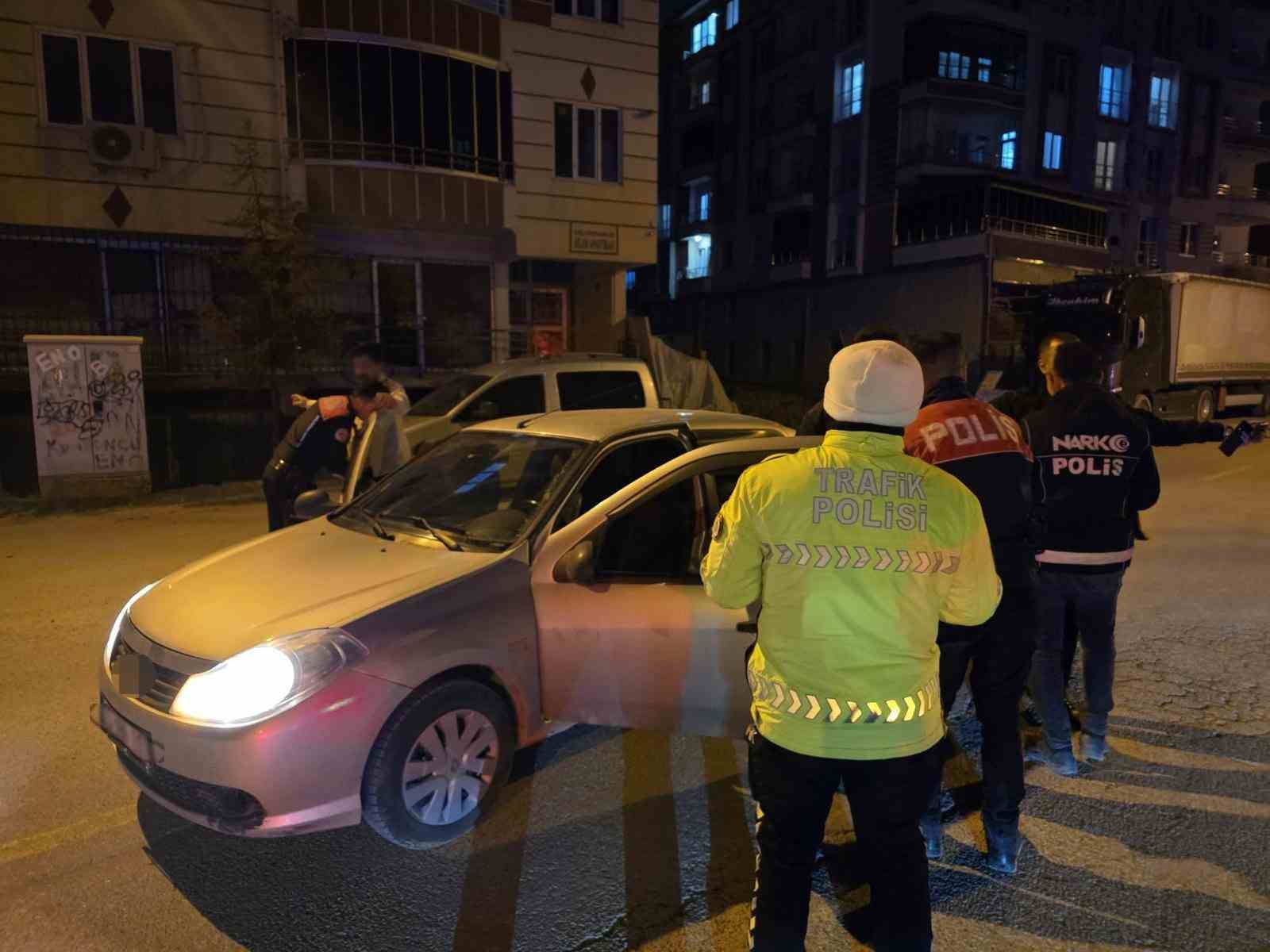 Malatya&rsquo;da "narko alan" uygulaması

