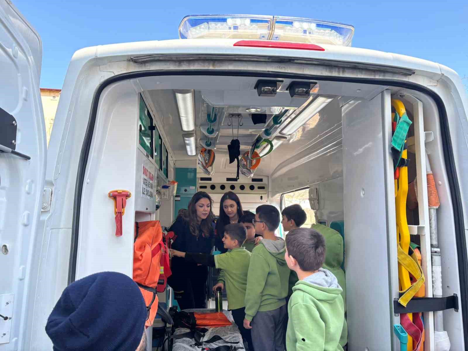 T&uuml;rkeli&rsquo;de miniklere sağlık bilinci aşılandı
