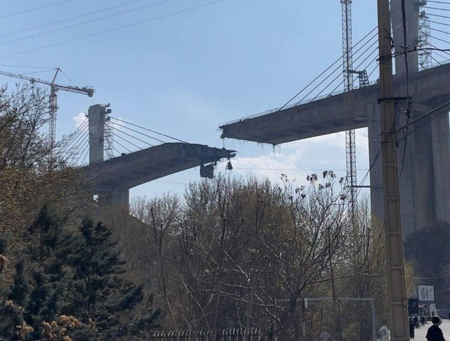 ABD-İsrail saldırılarında İran&rsquo;ın en y&uuml;ksek k&ouml;pr&uuml;lerinden 